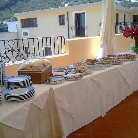 Hotel Meligunis 4*