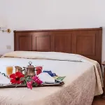 Hotel Meligunis 4*
