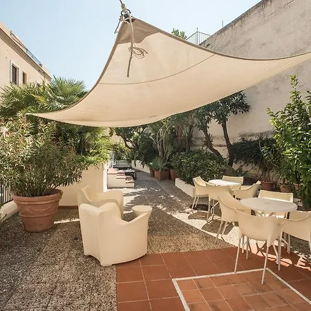 Meligunis Hotel