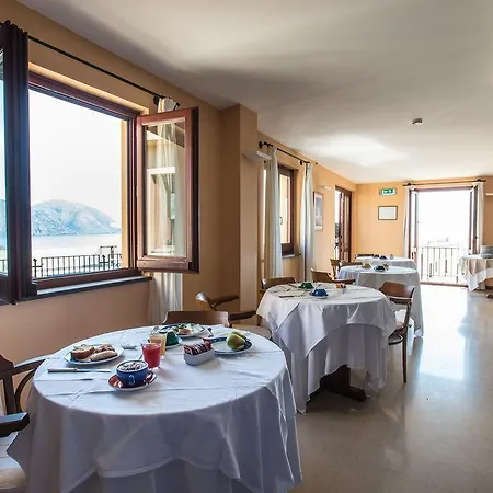 Meligunis Hotel 4*