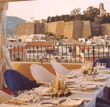 Meligunis 4* 리파리