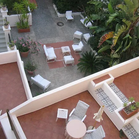 Hotel Meligunis 4*