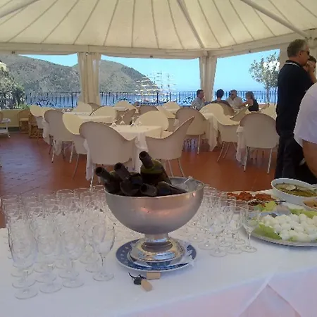 Hotel Meligunis 4*