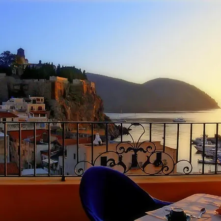 Meligunis Hotel 4*